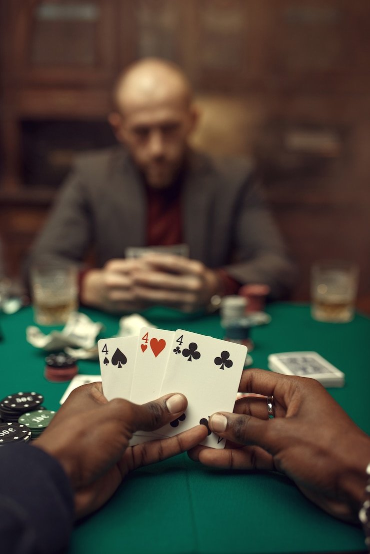 Antarmuka platform dotaslot menampilkan berbagai kategori permainan dan pertandingan olahraga